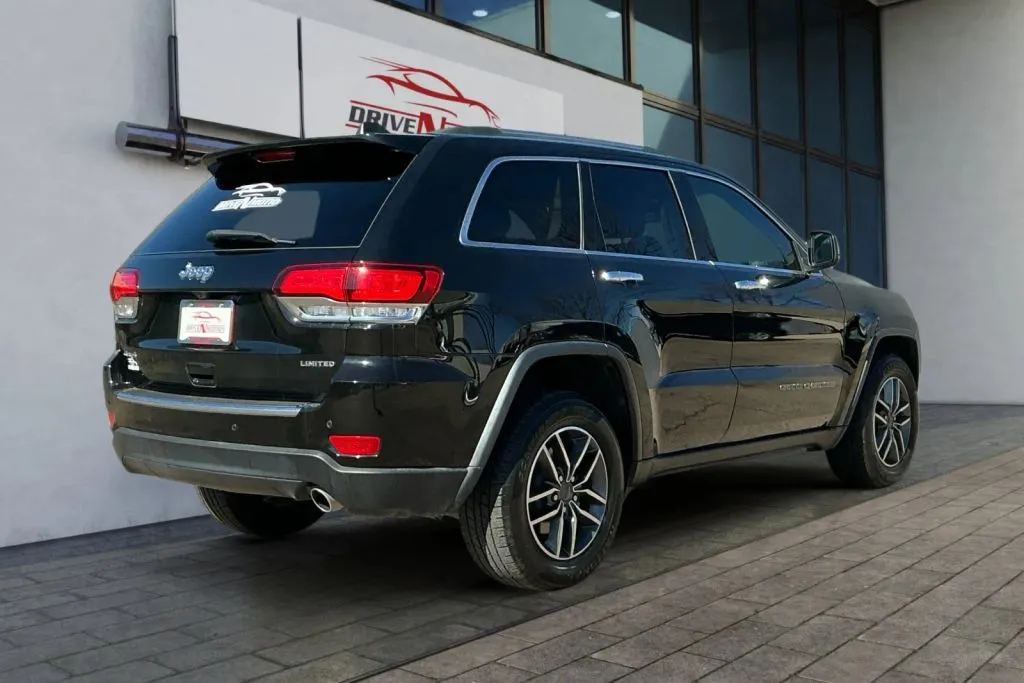 More photos of 2020 Jeep Grand Cherokee Limited Sport Utility 4D at Drive N-Motion Greeley, CO
