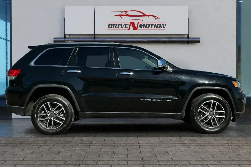 Another view of 2020 Jeep Grand Cherokee Limited Sport Utility 4D for sale in Greeley, CO at Drive N-Motion Greeley