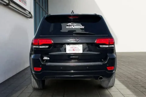 More photos of 2019 Jeep Grand Cherokee Altitude Sport Utility 4D at Drive N-Motion Greeley, CO