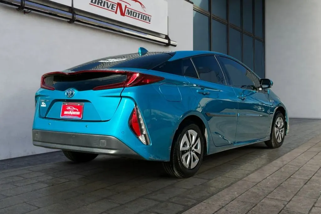 More photos of 2017 Toyota Prius Prime Advanced Hatchback 4D at Drive N-Motion Greeley, CO