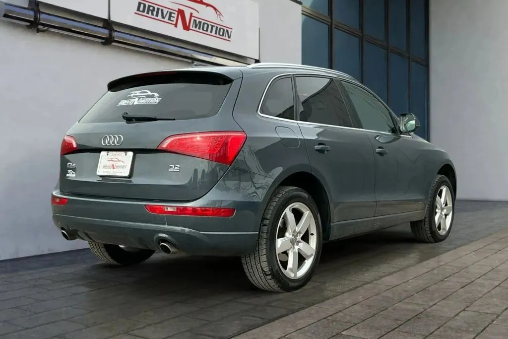 Another view of 2010 Audi Q5 3.2 Quattro Premium Sport Utility 4D for sale in Greeley, CO at Drive N-Motion Greeley