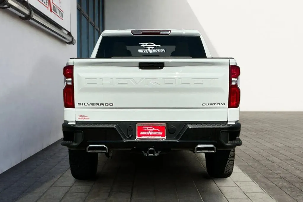More photos of 2021 Chevrolet Silverado 1500 Crew Cab Custom Trail Boss Pickup 4D 5 3/4 ft at Drive N-Motion Greeley, CO