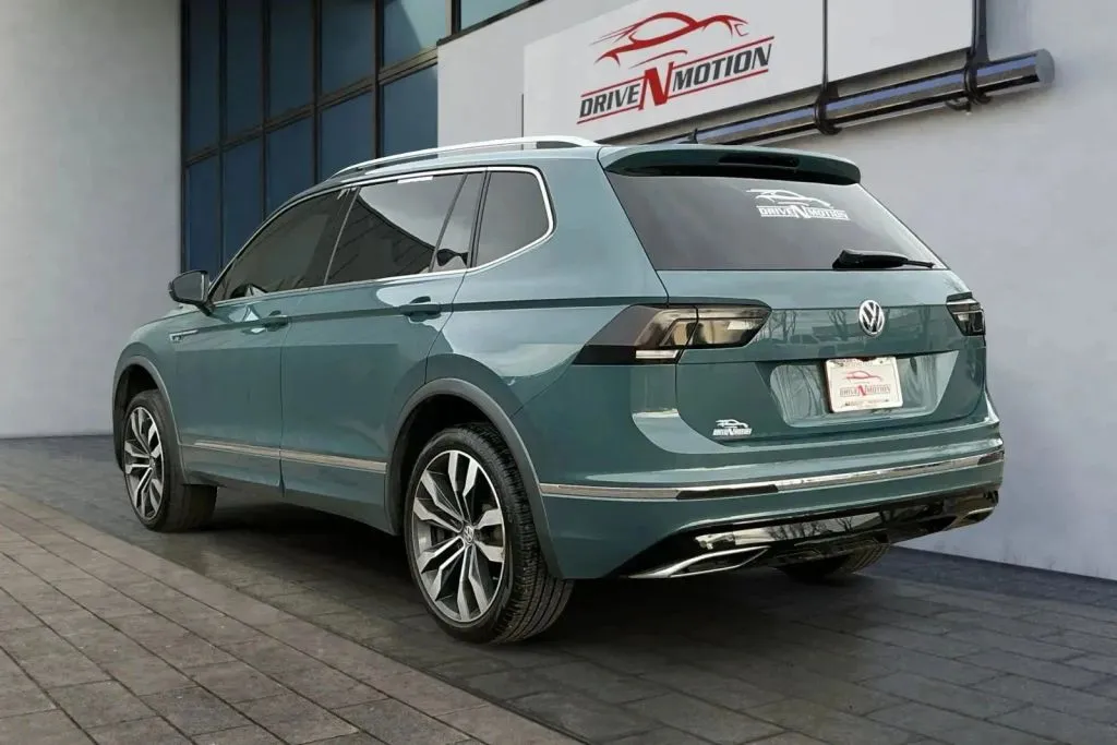 More photos of 2020 Volkswagen Tiguan SEL Premium R-Line 4MOTION Sport Utility 4D at Drive N-Motion Greeley, CO