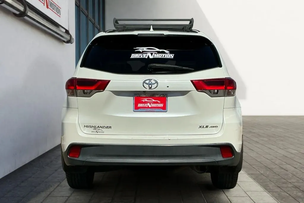 More photos of 2019 Toyota Highlander XLE Sport Utility 4D at Drive N-Motion Greeley, CO