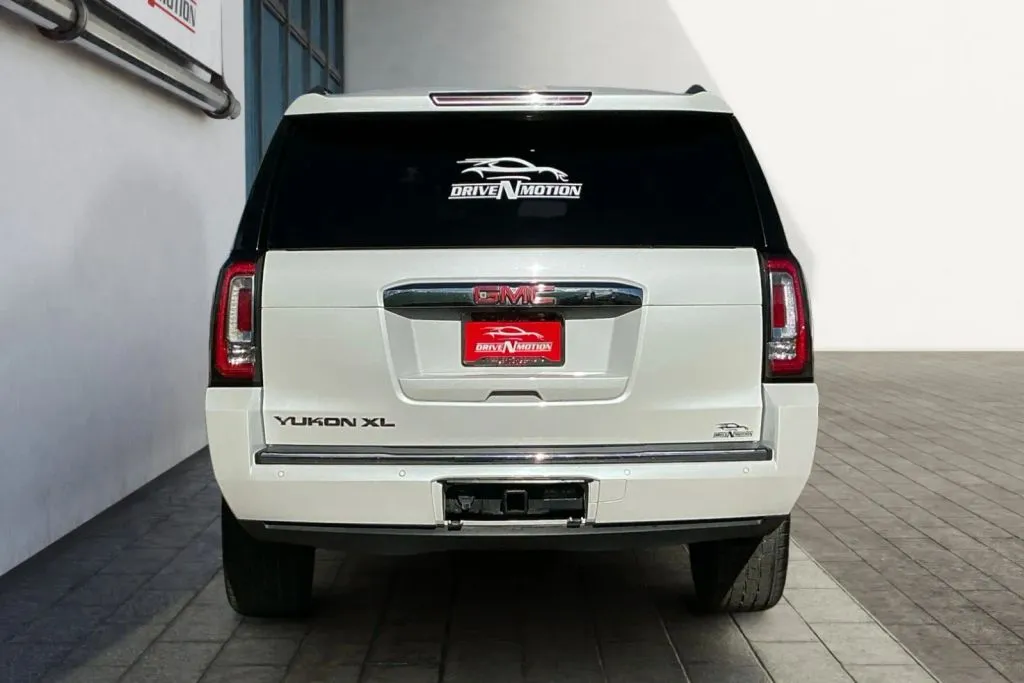 More photos of 2017 GMC Yukon XL Denali Sport Utility 4D at Drive N-Motion Greeley, CO