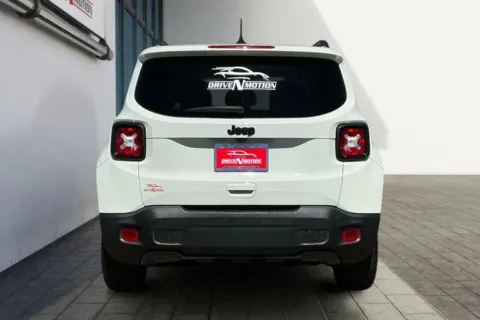 More photos of 2020 Jeep Renegade Altitude Sport Utility 4D at Drive N-Motion Greeley, CO