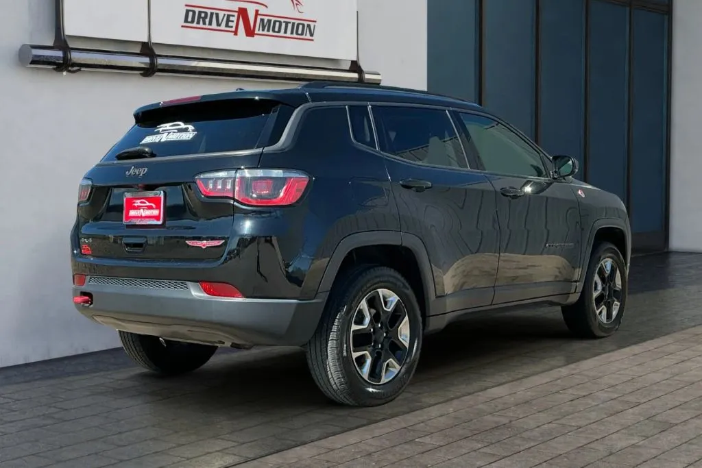 More photos of 2017 Jeep Compass All New Trailhawk Sport Utility 4D at Drive N-Motion Greeley, CO