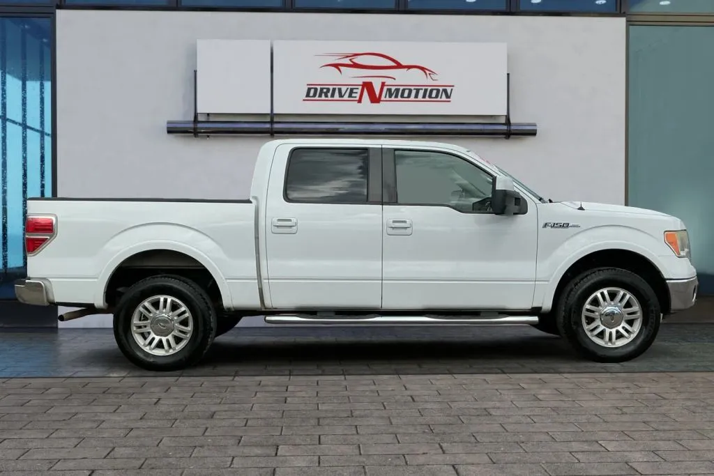 Another view of 2009 Ford F-150 SuperCrew Cab Lariat Pickup 4D 5 1/2 ft for sale in Greeley, CO at Drive N-Motion Greeley