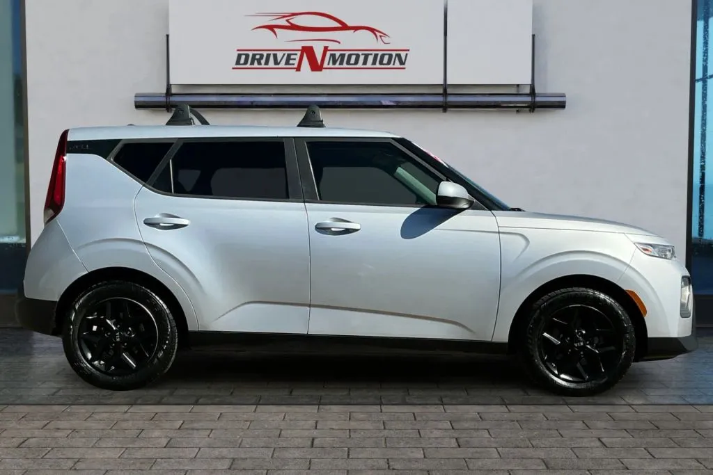 Another view of 2020 Kia Soul S Wagon 4D for sale in Greeley, CO at Drive N-Motion Greeley
