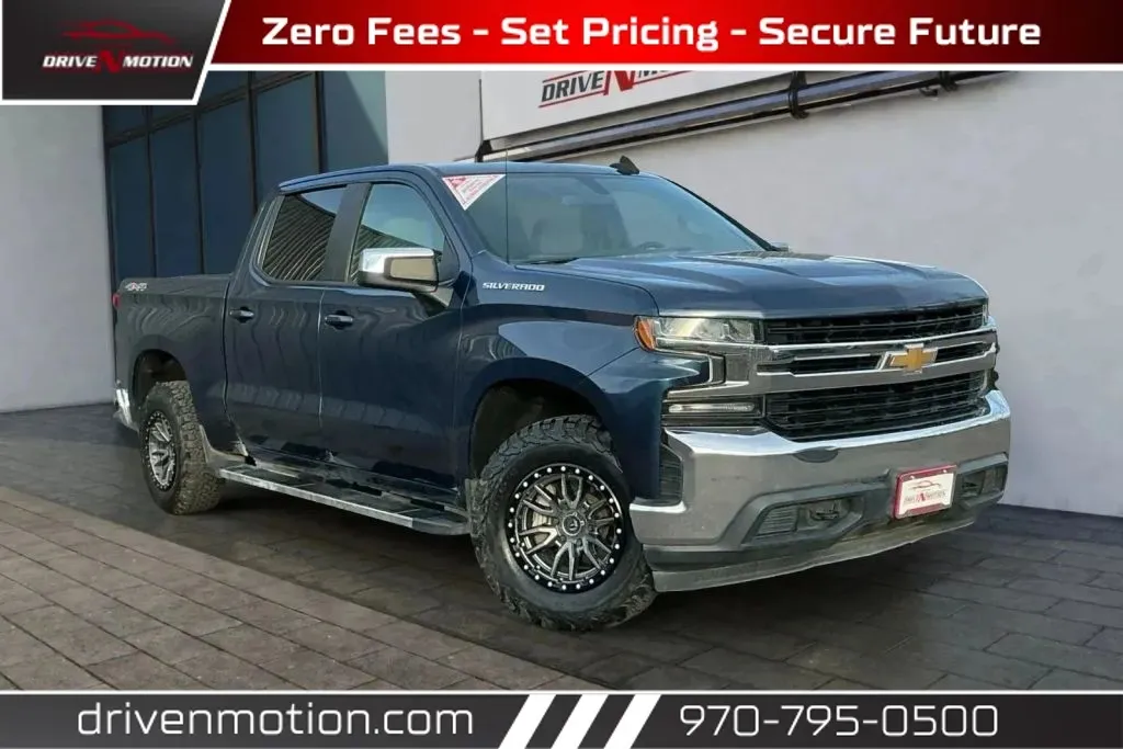 Blue 2019 Chevrolet Silverado 1500 Crew Cab LT Pickup 4D 5 3/4 ft for sale in Greeley, CO