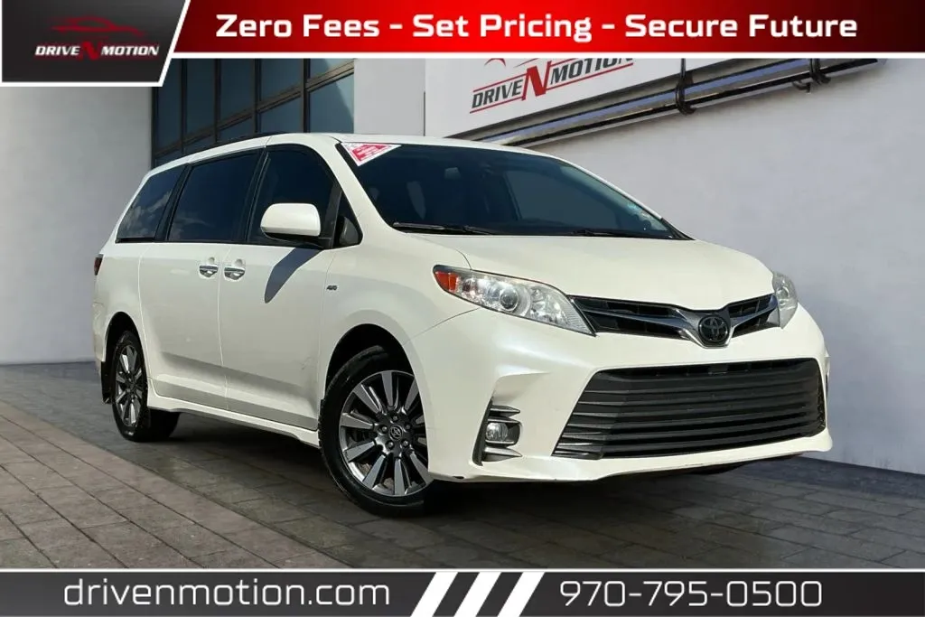 White 2020 Toyota Sienna XLE Minivan 4D for sale in Greeley, CO