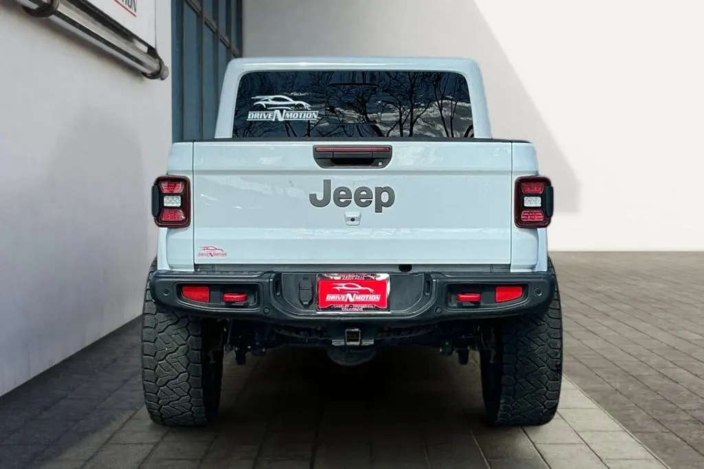 More photos of 2020 Jeep Gladiator Rubicon Pickup 4D 5 ft at Drive N-Motion Greeley, CO