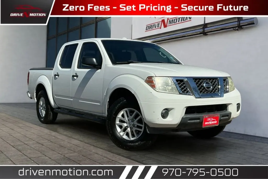 White 2015 Nissan Frontier Crew Cab SV Pickup 4D 5 ft for sale in Greeley, CO