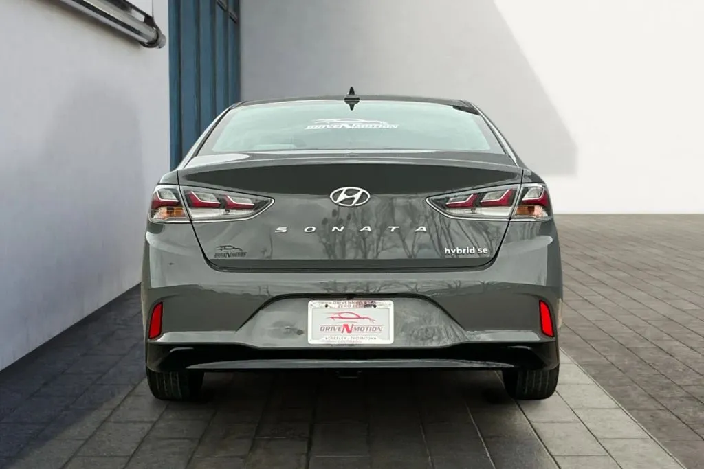 More photos of 2019 Hyundai Sonata Hybrid SE Sedan 4D at Drive N-Motion Greeley, CO