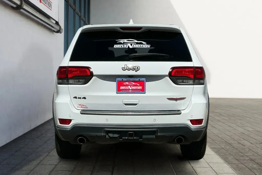 More photos of 2018 Jeep Grand Cherokee Trailhawk Sport Utility 4D at Drive N-Motion Greeley, CO