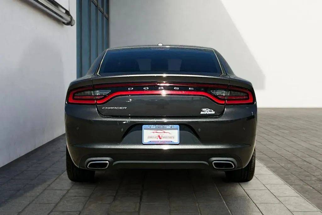 More photos of 2015 Dodge Charger SE Sedan 4D at Drive N-Motion Greeley, CO