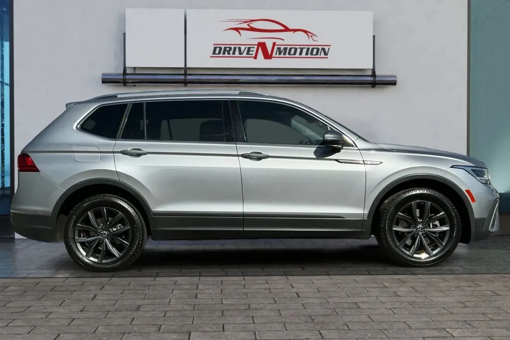 Another view of 2022 Volkswagen Tiguan SE 4MOTION Sport Utility 4D for sale in Greeley, CO at Drive N-Motion Greeley