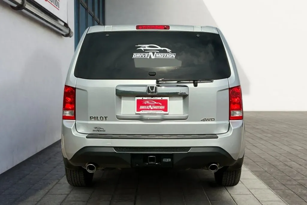 More photos of 2013 Honda Pilot EX-L Sport Utility 4D at Drive N-Motion Greeley, CO