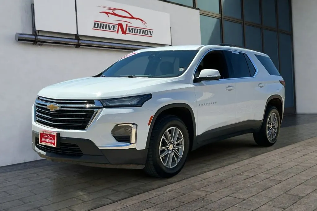 More photos of 2023 Chevrolet Traverse LT Sport Utility 4D at Drive N-Motion Greeley, CO