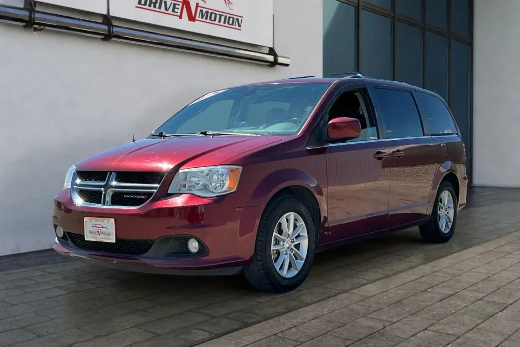 More photos of 2020 Dodge Grand Caravan Passenger SXT Minivan 4D at Drive N-Motion Greeley, CO