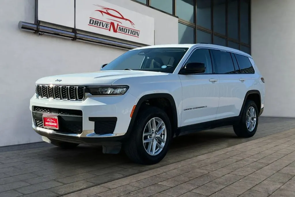 More photos of 2023 Jeep Grand Cherokee L Laredo Sport Utility 4D at Drive N-Motion Greeley, CO