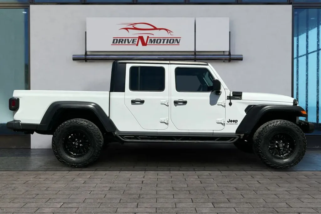 Another view of 2022 Jeep Gladiator Sport Pickup 4D 5 ft for sale in Greeley, CO at Drive N-Motion Greeley