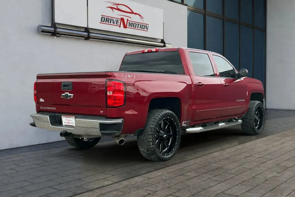 More photos of 2018 Chevrolet Silverado 1500 Crew Cab LT Pickup 4D 5 3/4 ft at Drive N-Motion Greeley, CO