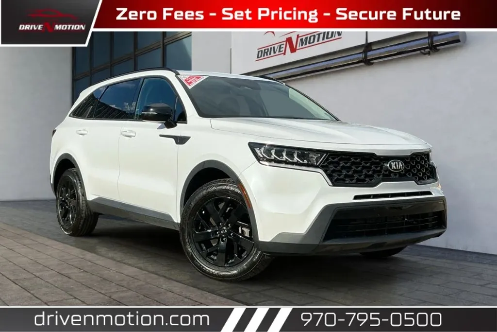 White 2021 Kia Sorento S Sport Utility 4D for sale in Greeley, CO