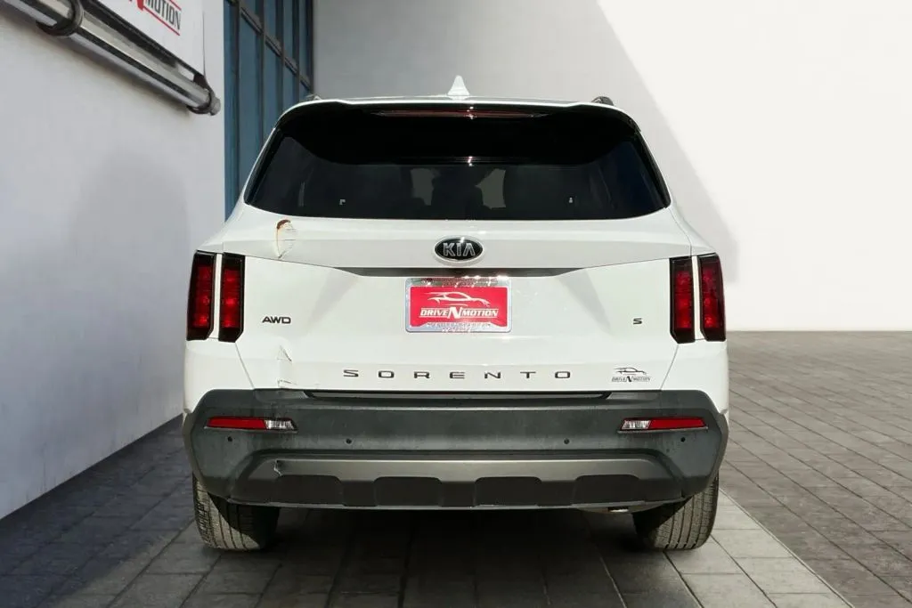 More photos of 2021 Kia Sorento S Sport Utility 4D at Drive N-Motion Greeley, CO