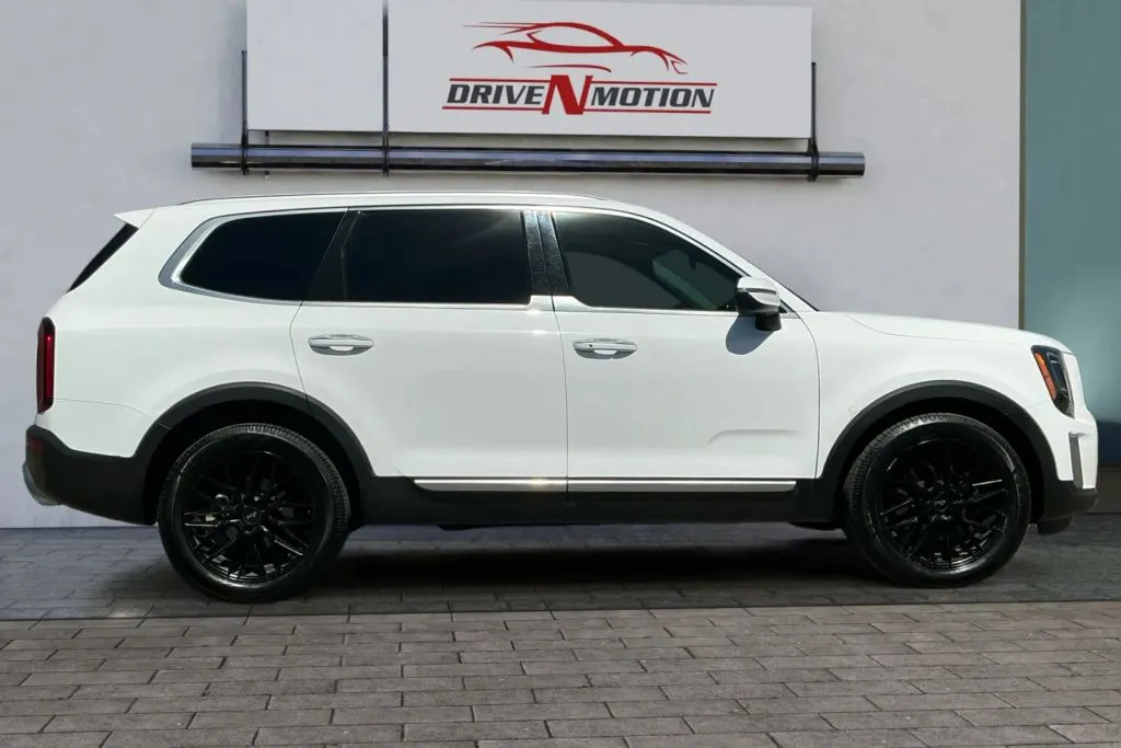 Another view of 2021 Kia Telluride S Sport Utility 4D for sale in Greeley, CO at Drive N-Motion Greeley
