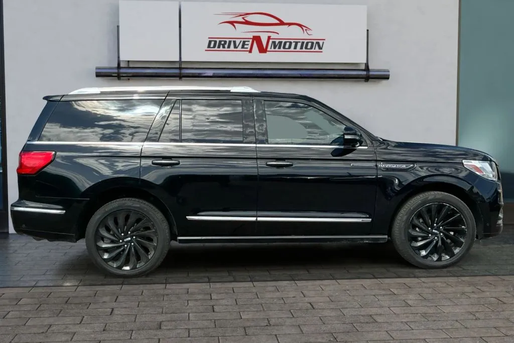 Another view of 2021 Lincoln Navigator Reserve Sport Utility 4D for sale in Greeley, CO at Drive N-Motion Greeley