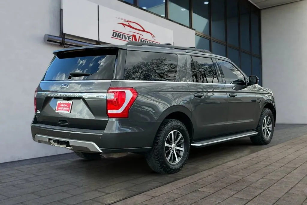 More photos of 2018 Ford Expedition MAX XLT Sport Utility 4D at Drive N-Motion Greeley, CO