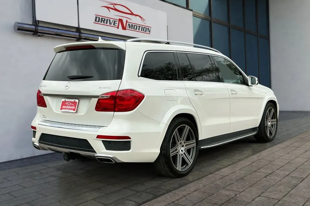More photos of 2014 Mercedes-Benz GL-Class GL 550 4MATIC Sport Utility 4D at Drive N-Motion Greeley, CO