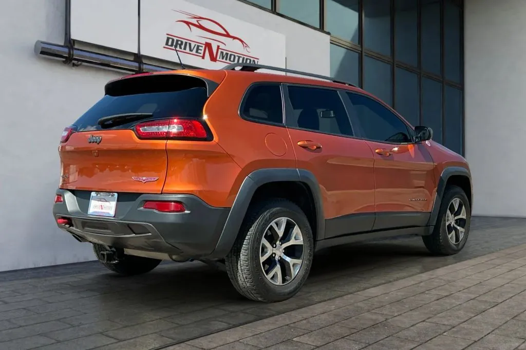 More photos of 2014 Jeep Cherokee TrailHawk Sport Utility 4D at Drive N-Motion Greeley, CO