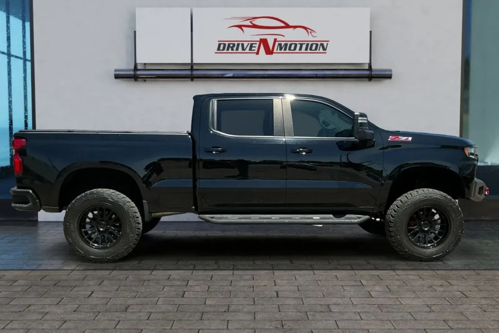 Another view of 2021 Chevrolet Silverado 1500 Crew Cab LT Trail Boss Pickup 4D 6 1/2 ft for sale in Greeley, CO at Drive N-Motion Greeley