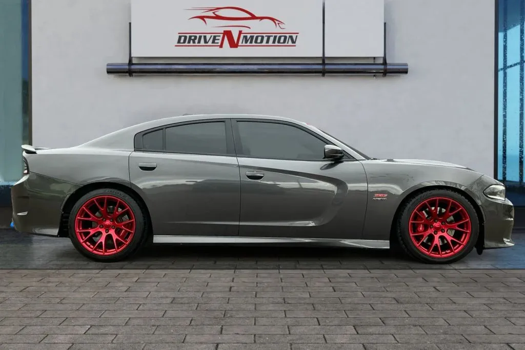 Another view of 2018 Dodge Charger R/T Scat Pack Sedan 4D for sale in Greeley, CO at Drive N-Motion Greeley