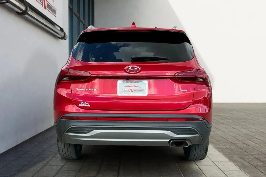 More photos of 2023 Hyundai Santa Fe SEL Sport Utility 4D at Drive N-Motion Greeley, CO