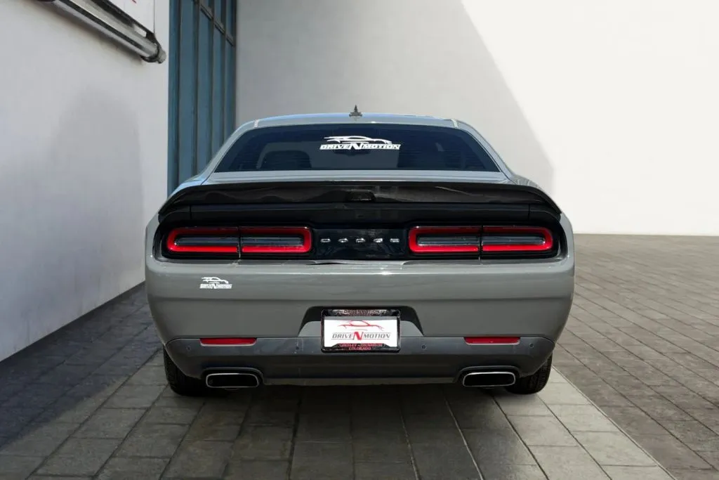 More photos of 2019 Dodge Challenger R/T Scat Pack Coupe 2D at Drive N-Motion Greeley, CO