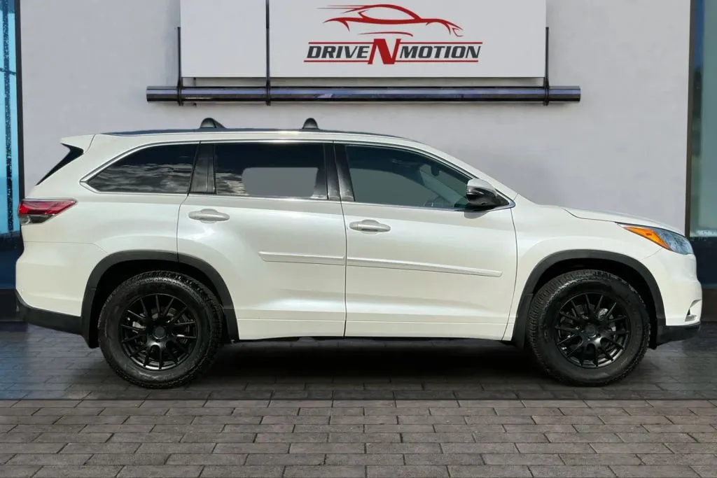 Another view of 2014 Toyota Highlander Limited Sport Utility 4D for sale in Greeley, CO at Drive N-Motion Greeley