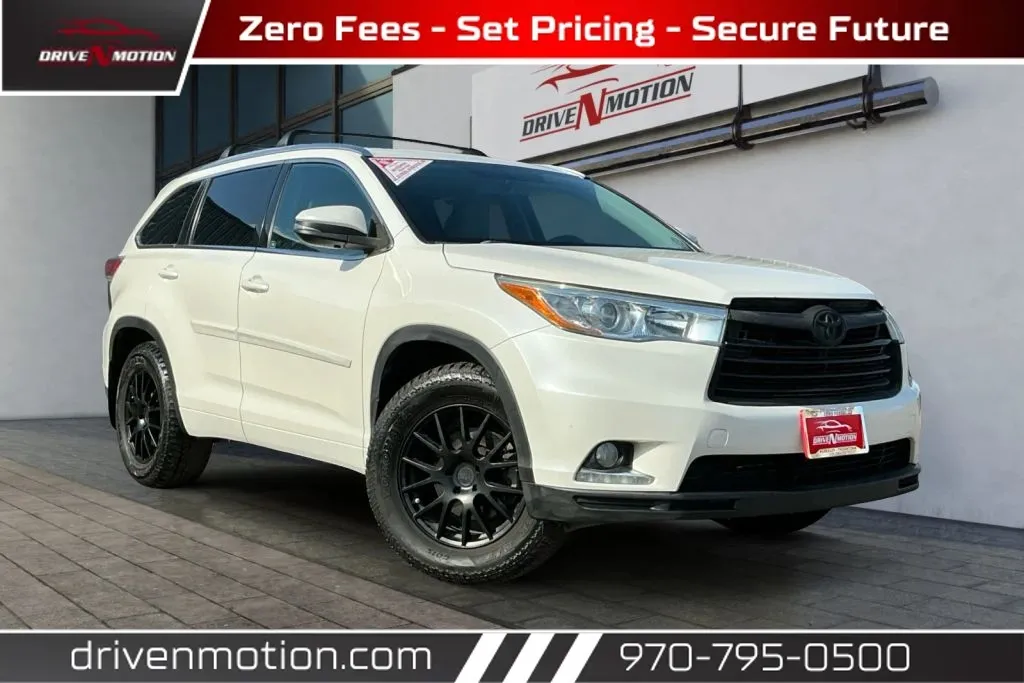 White 2014 Toyota Highlander Limited Sport Utility 4D for sale in Greeley, CO