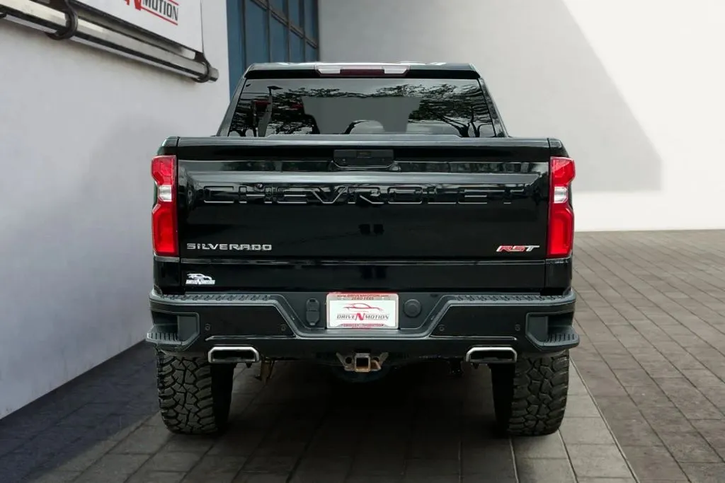 More photos of 2019 Chevrolet Silverado 1500 Crew Cab RST Pickup 4D 5 3/4 ft at Drive N-Motion Greeley, CO
