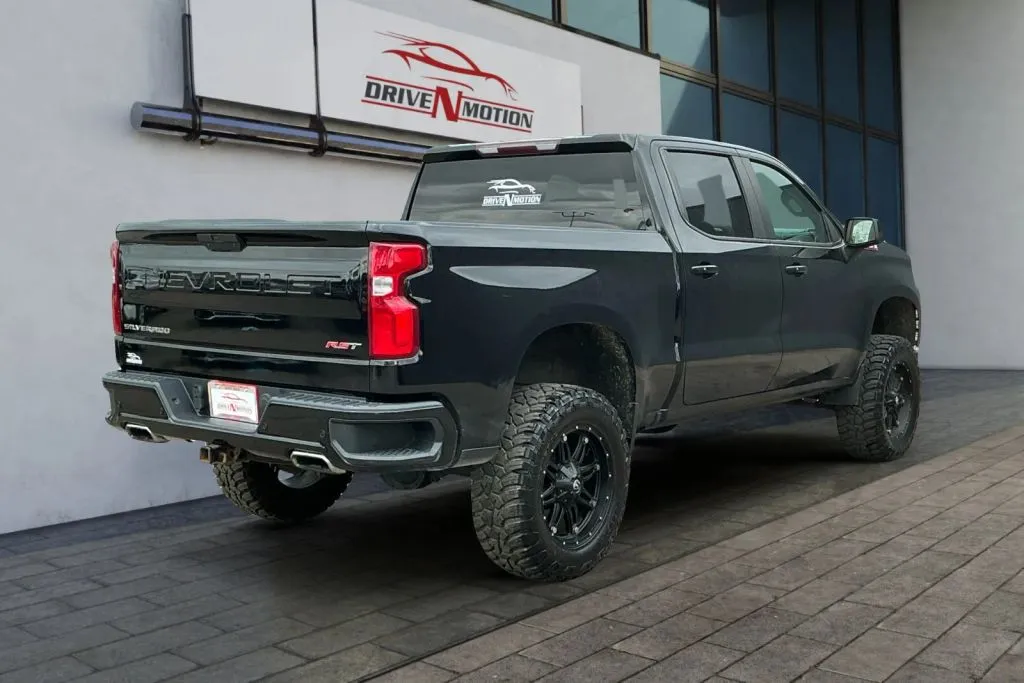 More photos of 2019 Chevrolet Silverado 1500 Crew Cab RST Pickup 4D 5 3/4 ft at Drive N-Motion Greeley, CO
