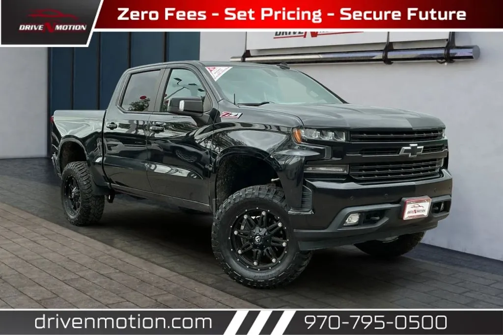 2019 Chevrolet Silverado 1500 RST 4X4 Crew Cab Short Box's photo