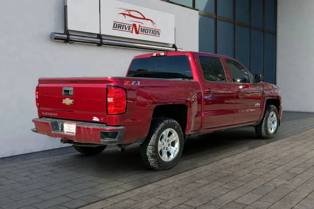 More photos of 2018 Chevrolet Silverado 1500 Crew Cab Z71 LT Pickup 4D 5 3/4 ft at Drive N-Motion Greeley, CO