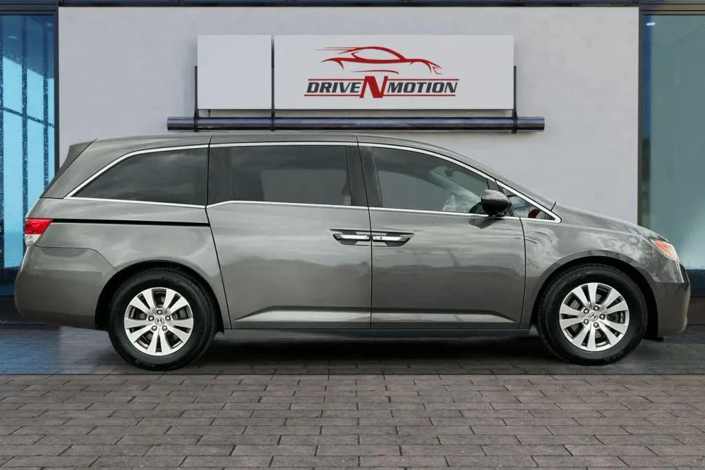 Another view of 2016 Honda Odyssey SE Minivan 4D for sale in Greeley, CO at Drive N-Motion Greeley