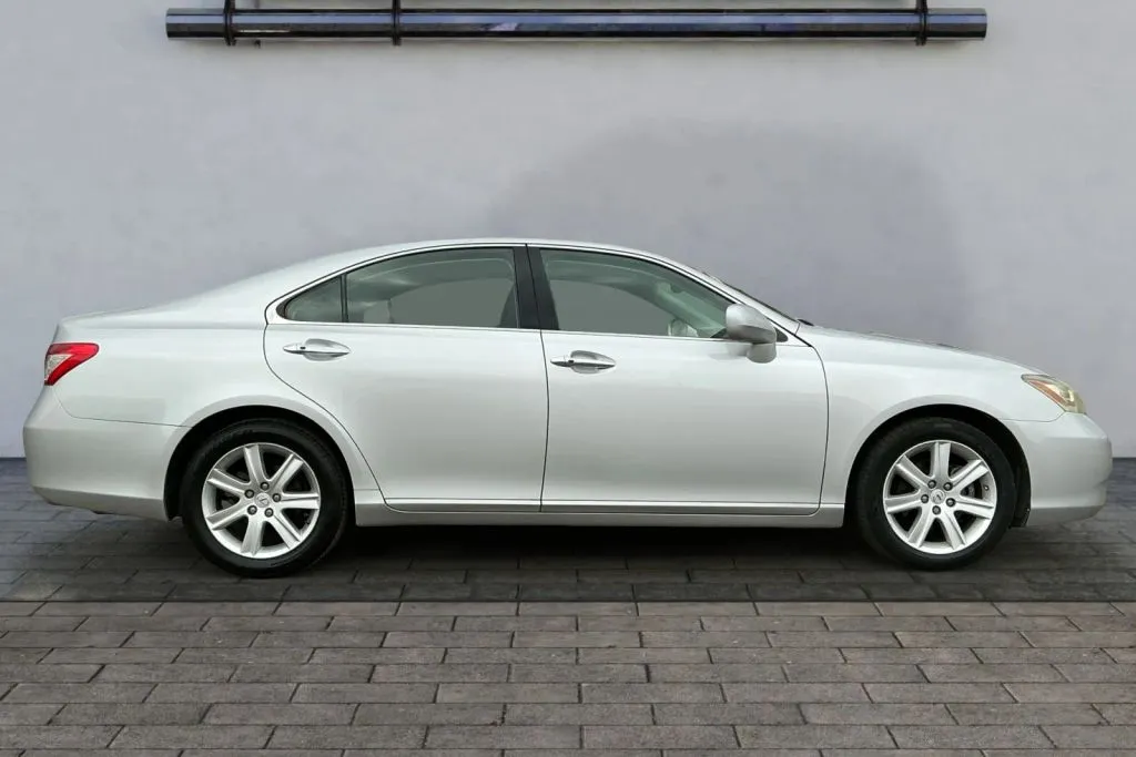 Another view of 2007 Lexus ES 350 Sedan 4D for sale in Greeley, CO at Drive N-Motion Greeley