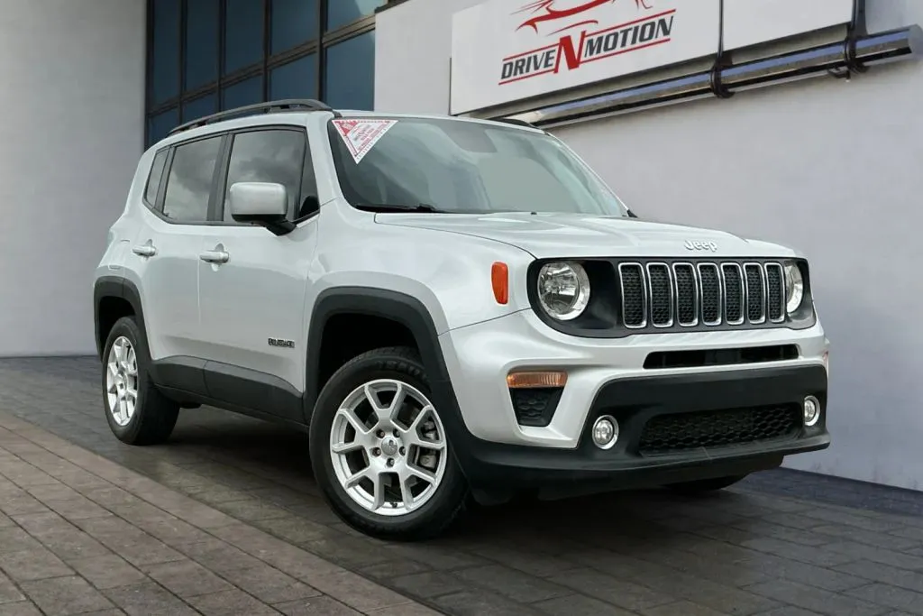 More photos of 2019 Jeep Renegade Latitude Sport Utility 4D at Drive N-Motion Greeley, CO