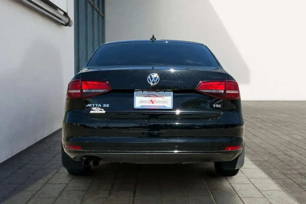 More photos of 2017 Volkswagen Jetta 1.4T SE Sedan 4D at Drive N-Motion Greeley, CO