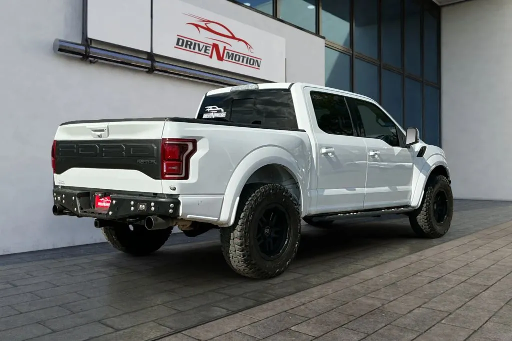 More photos of 2018 Ford F-150 SuperCrew Cab Raptor Pickup 4D 5 1/2 ft at Drive N-Motion Greeley, CO