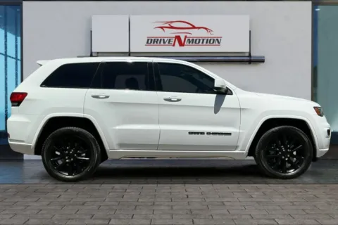 Another view of 2021 Jeep Grand Cherokee Laredo X Sport Utility 4D for sale in Greeley, CO at Drive N-Motion Greeley